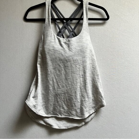 Lululemon Free To Be Serene Medium Support Tank 2 In 1 tank and sports bra Sz 4 - Picture 2 of 9